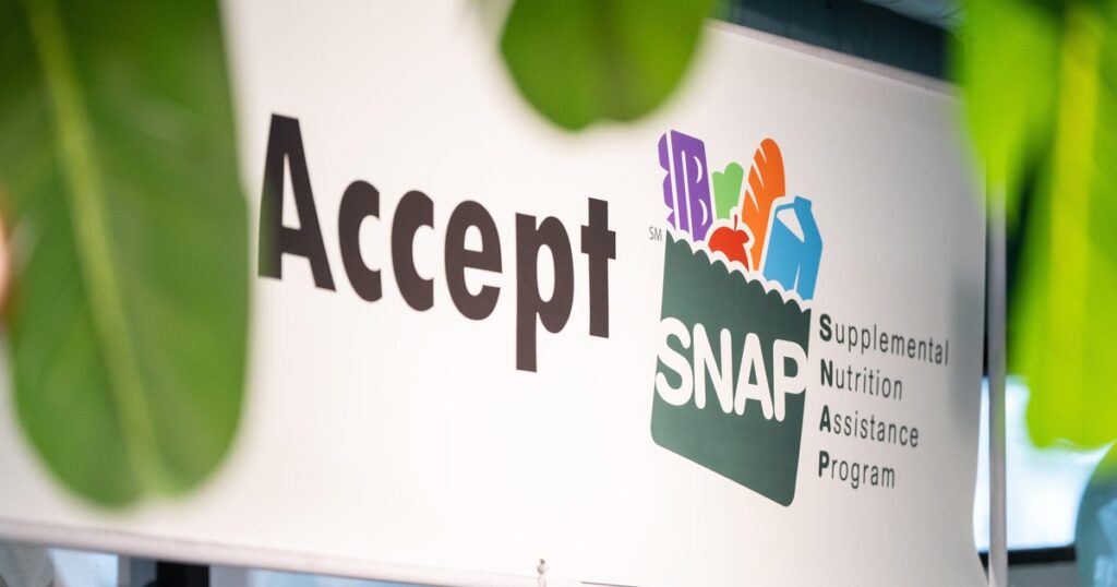 Supreme Court quickly freezes order requiring Trump administration to supply full SNAP funds to tens of millions of Americans | USAEMALL.com