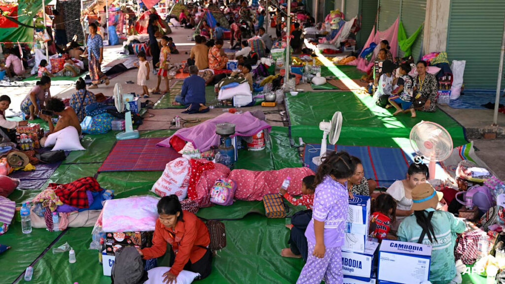 Cambodia shuts Thailand border crossings over lethal combating | USAEMALL.com