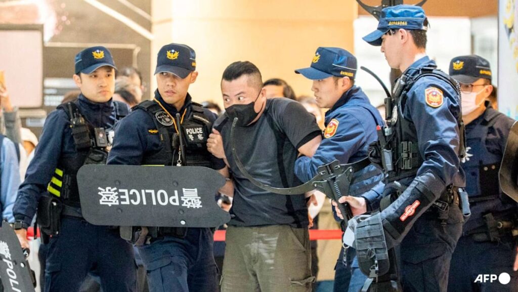 Taiwan holds drill to spice up response after metro stabbing | USAEMALL.com