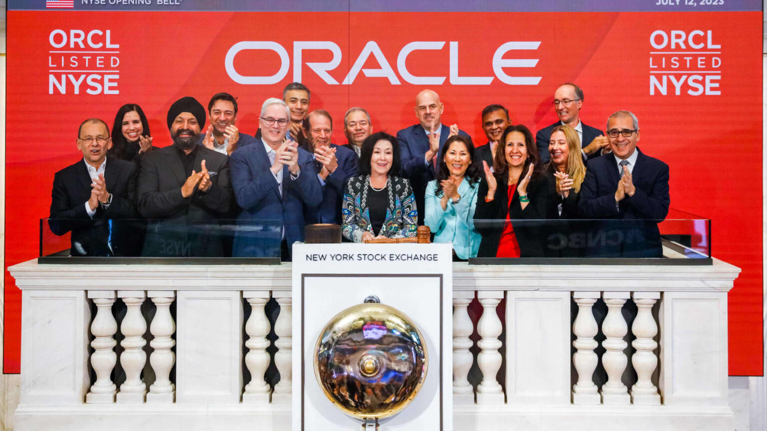 Stocks making the largest strikes premarket: ORCL, CRWV, NKE, COIN | USAEMALL.com