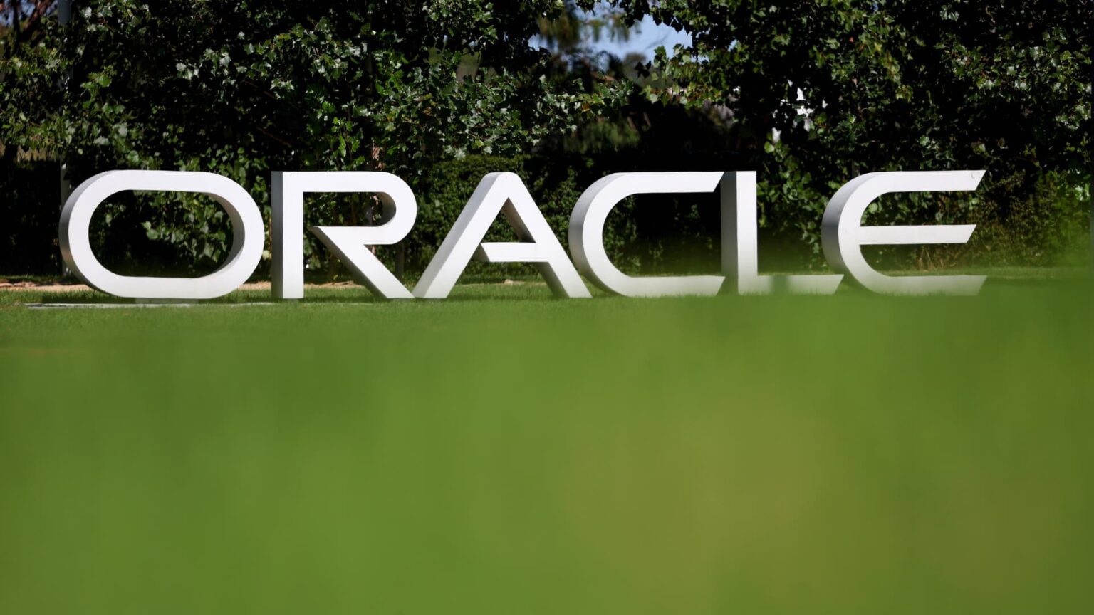 Oracle’s debt is beginning to have an effect on its information middle funding | USAEMALL.com