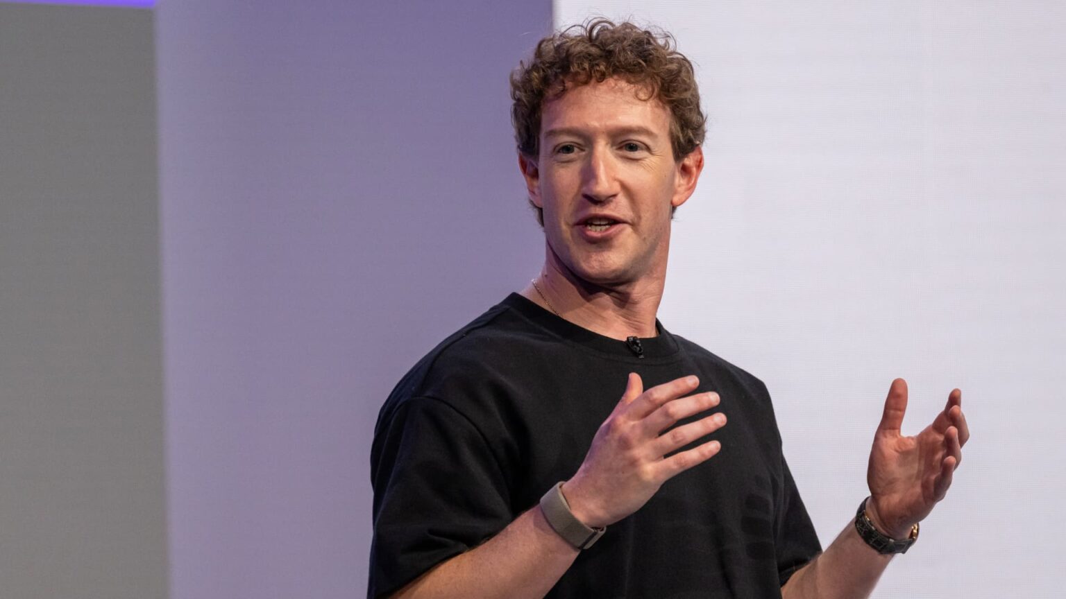 Stocks making the largest strikes premarket: APLD, META, BA | USAEMALL.com