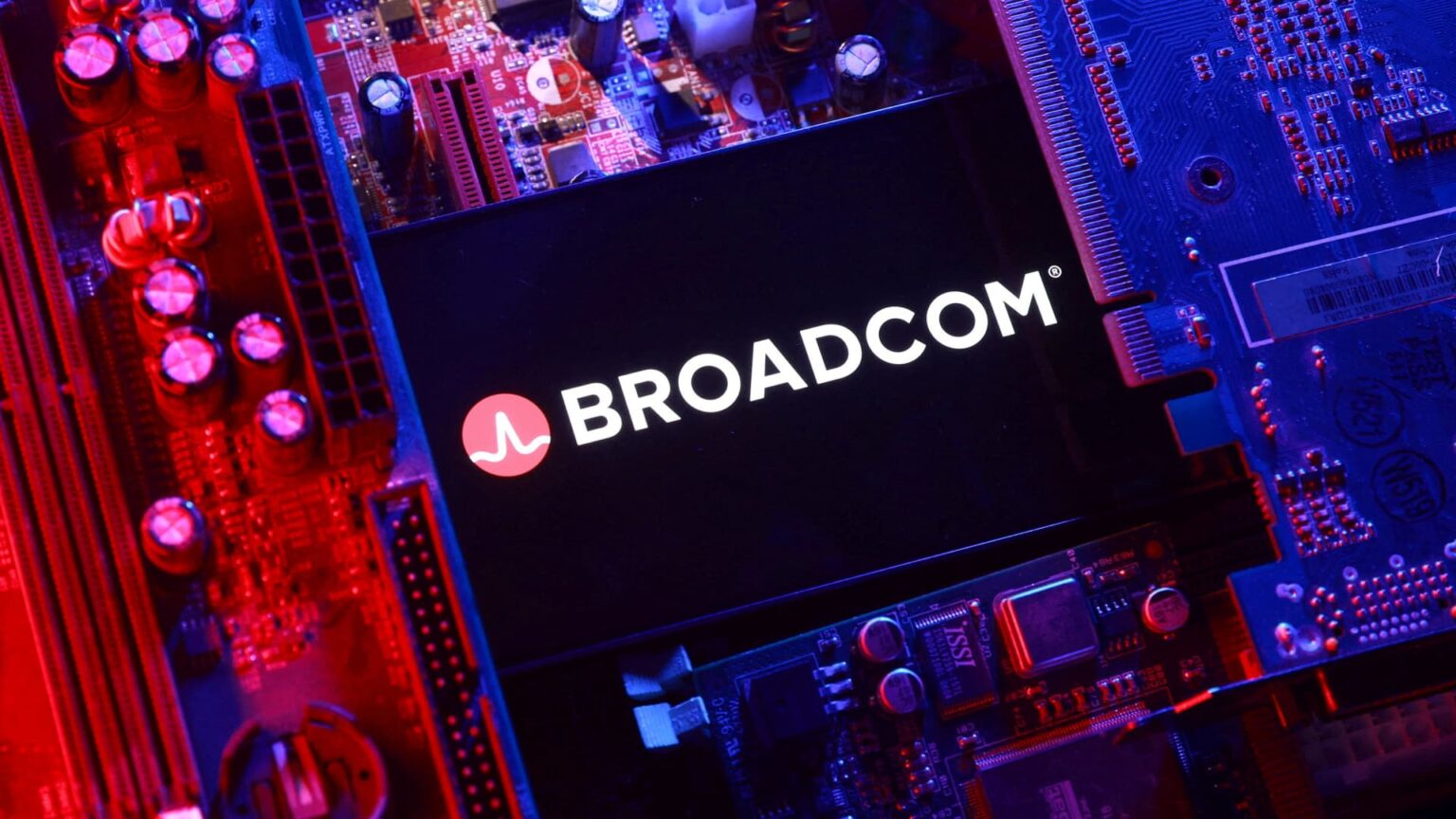 Broadcom will get extra Street approval, however Cramer says it is not in a race with Nvidia | USAEMALL.com