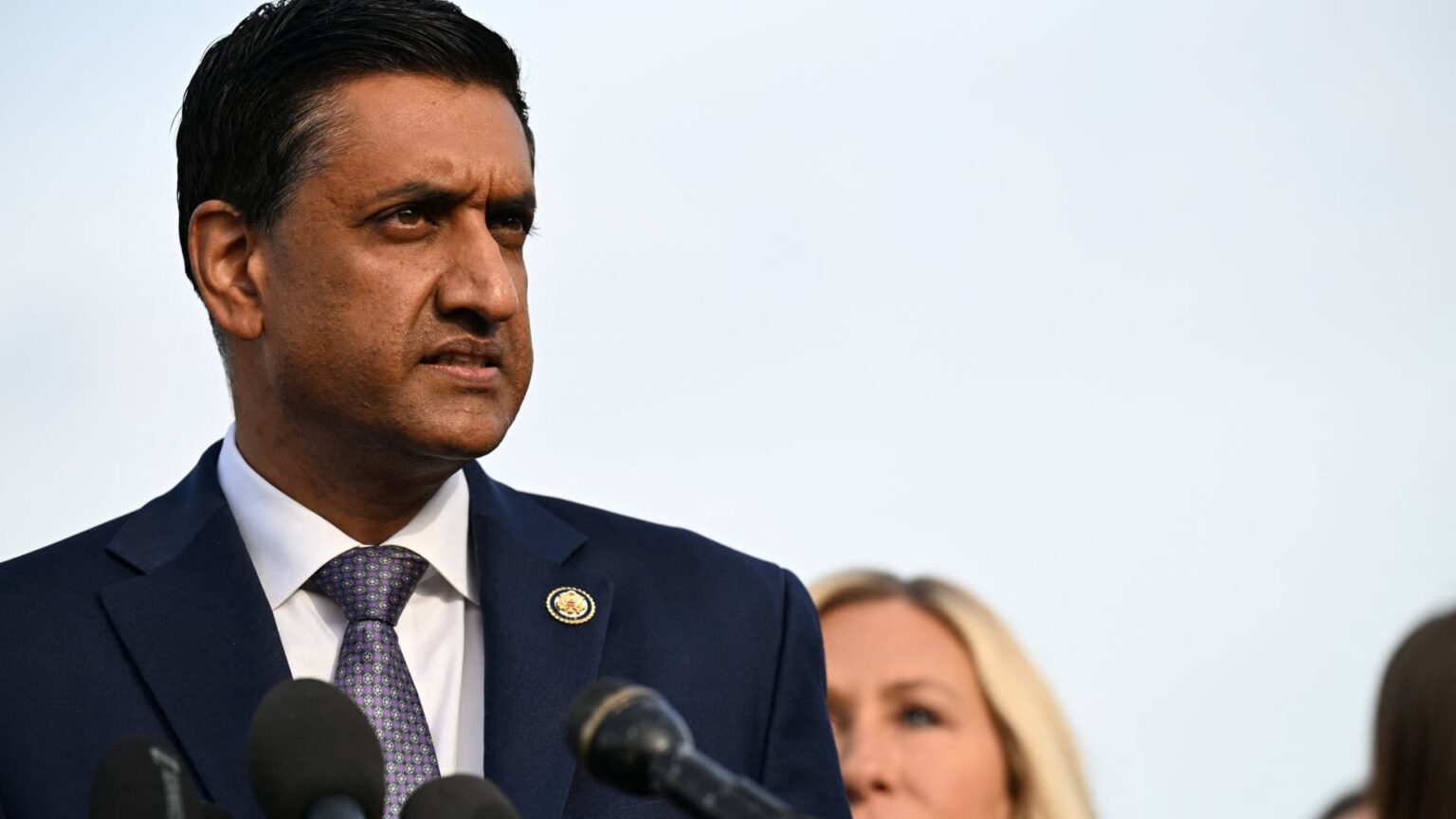 Ro Khanna faces tech backlash over wealth tax | USAEMALL.com