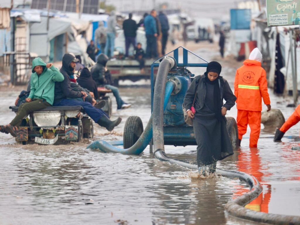 Israeli strikes on Gaza are relentless as displaced endure flooded camps | Israel-Palestine battle News | USAEMALL.com