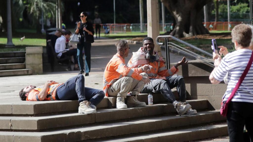 21k Aussies depart workforce earlier than Christmas | USAEMALL.com