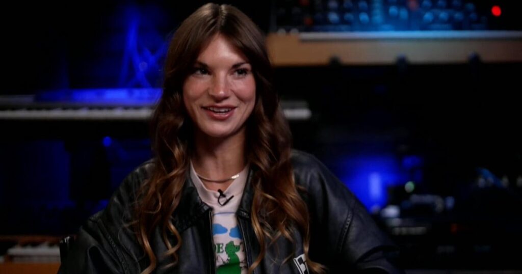 Amy Allen on her love for songwriting, working with Sabrina Carpenter and different pop stars | USAEMALL.com