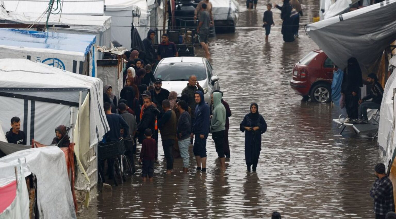 Tents flood, households search shelter as Storm Byron bears down on Gaza | Israel-Palestine battle News | USAEMALL.com