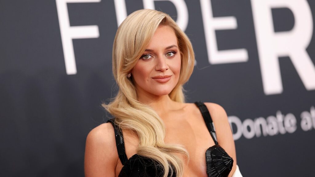 Kelsea Ballerini tells heckler to ‘f— off’ throughout Sydney live performance | USAEMALL.com