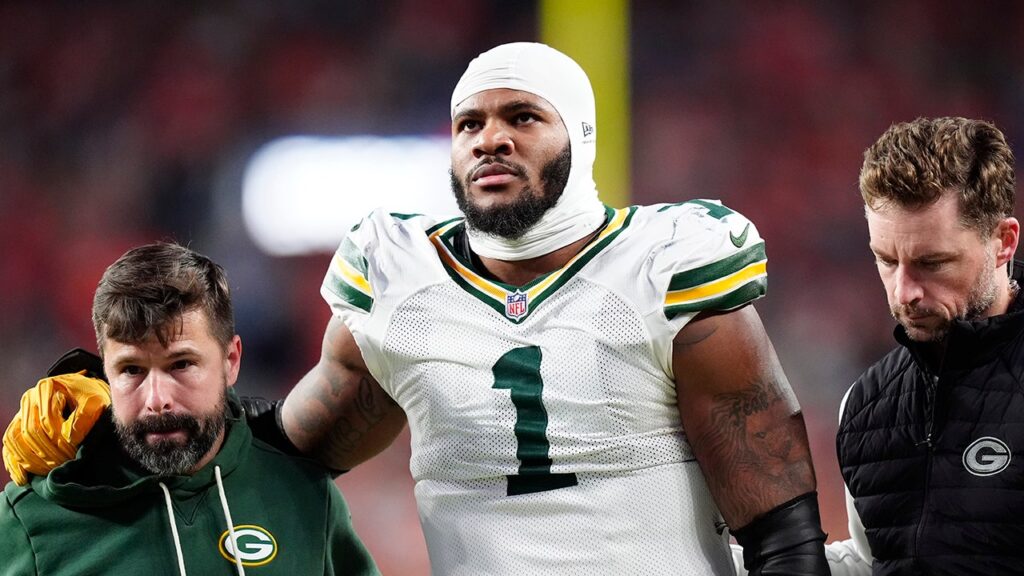 NFL information: Packers star Micah Parsons suffers knee damage, hangs head into locker room | USAEMALL.com