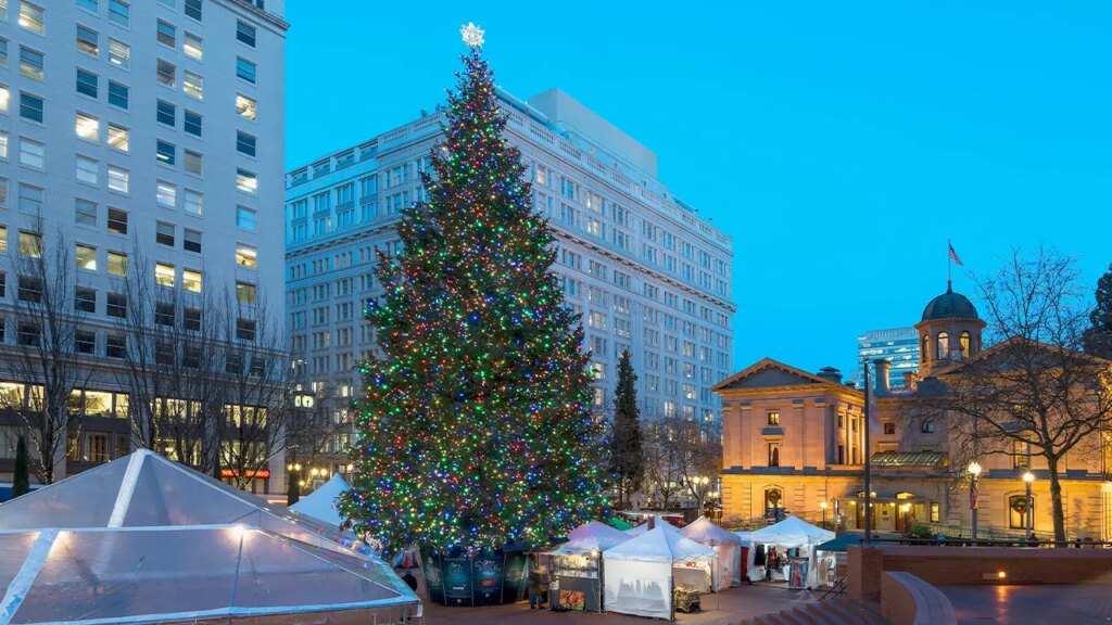 Portland avoids Christmas in annual tree ceremony amid controversy | USAEMALL.com