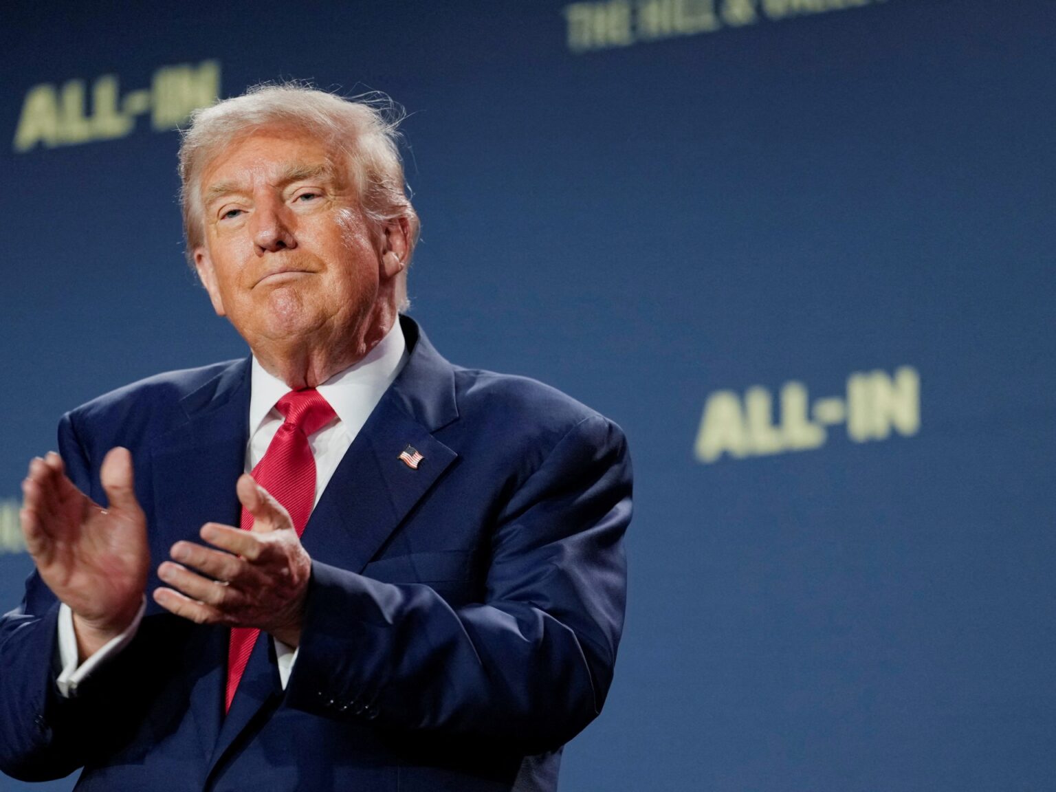 Trump to signal ‘one-rule’ govt order on AI to bypass US state approvals | Donald Trump News | USAEMALL.com