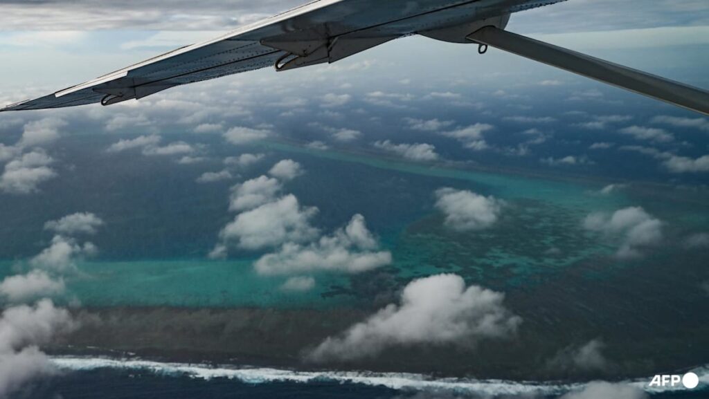 China conducts naval, air patrols round disputed South China Sea shoal | USAEMALL.com