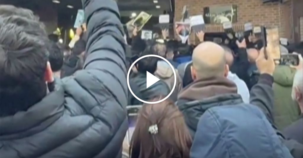 How Anger Erupted as Iranians Buried Protest Victims | USAEMALL.com