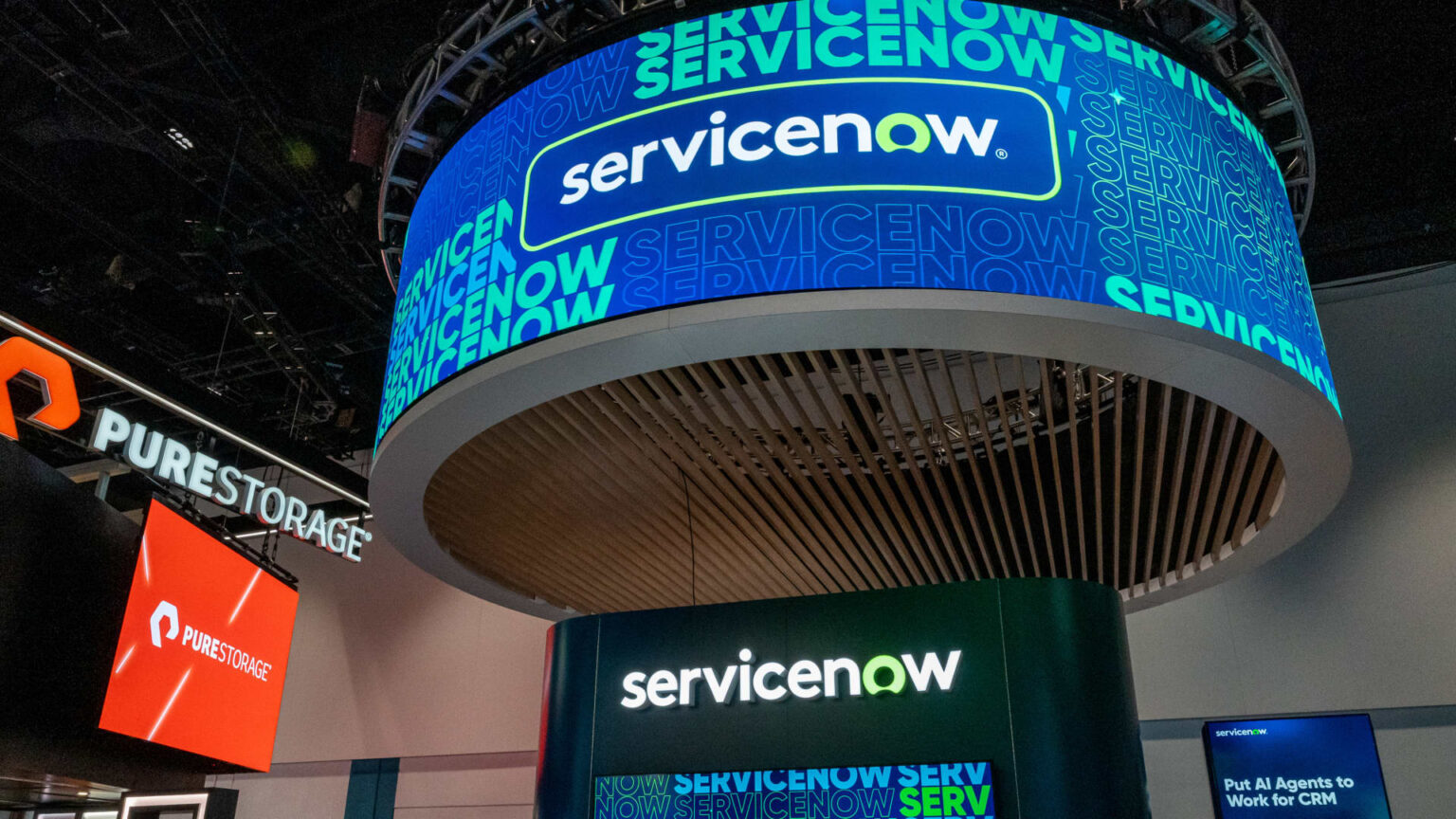Software shares enter bear market on AI disruption concern with ServiceNow plunging 11% | USAEMALL.com