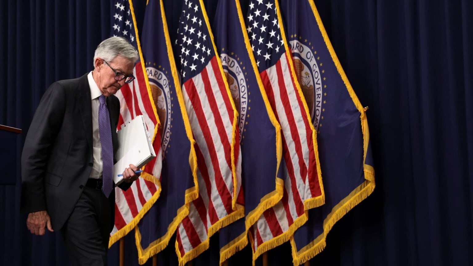 Fed Chair Powell staying on Fed board or going? | USAEMALL.com