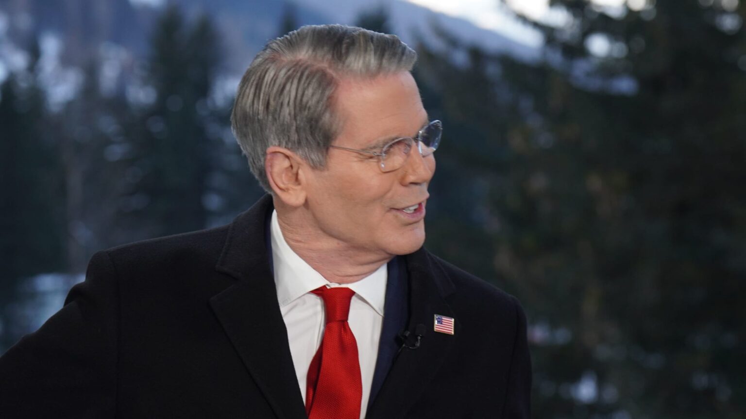 Bessent says Powell attending Supreme Court arguments on Lisa Cook is a mistake | USAEMALL.com