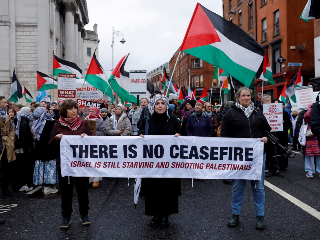 Week in Pictures: From Minneapolis turmoil to Israeli assaults on Gaza | Protests News | USAEMALL.com