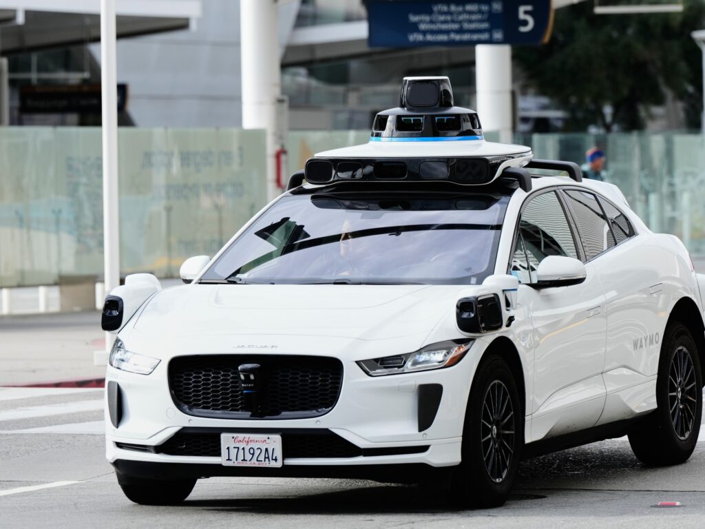 US opens probe after a Waymo self-driving automotive hit a toddler close to a faculty | Automotive Industry News | USAEMALL.com