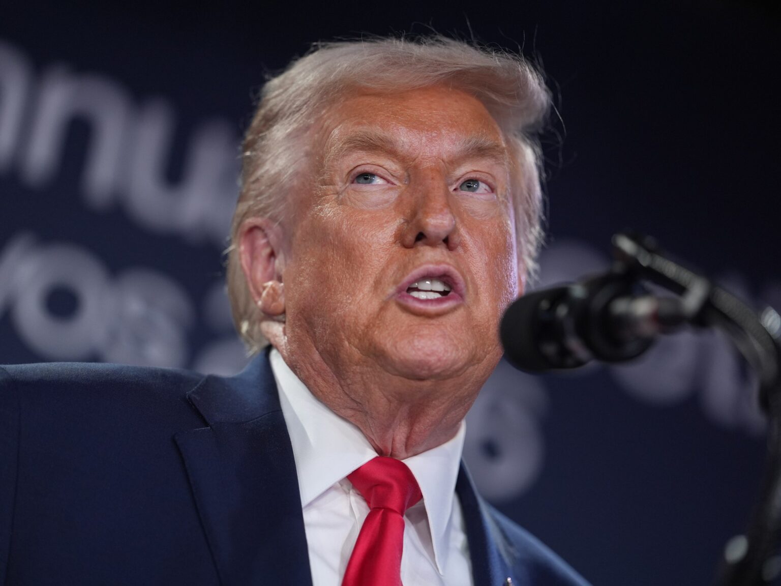 Trump lavishes reward on UK troops amid anger over his Afghanistan claims | Taliban News | USAEMALL.com