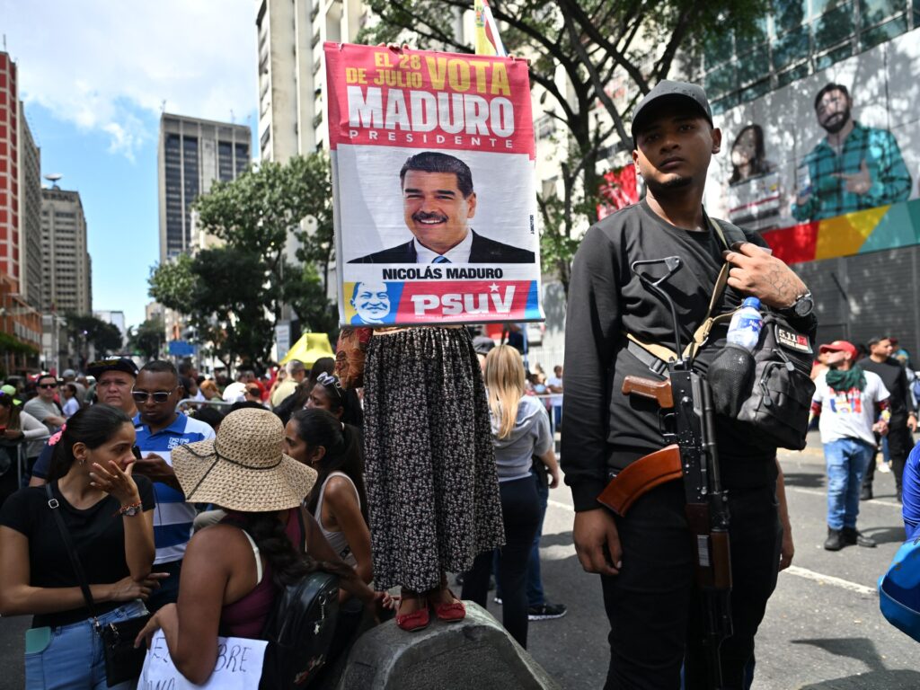 Venezuela decries ‘cowardly kidnapping’ as officers again Maduro | US-Venezuela Tensions News | USAEMALL.com