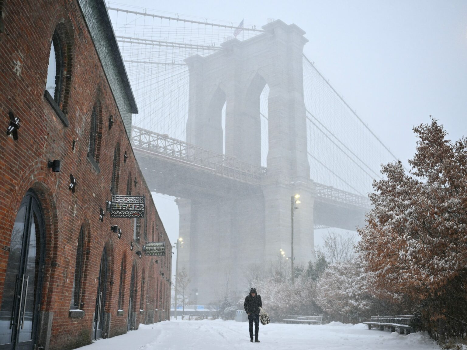 US storm causes widespread energy outages, hundreds of flights cancelled | Weather News | USAEMALL.com