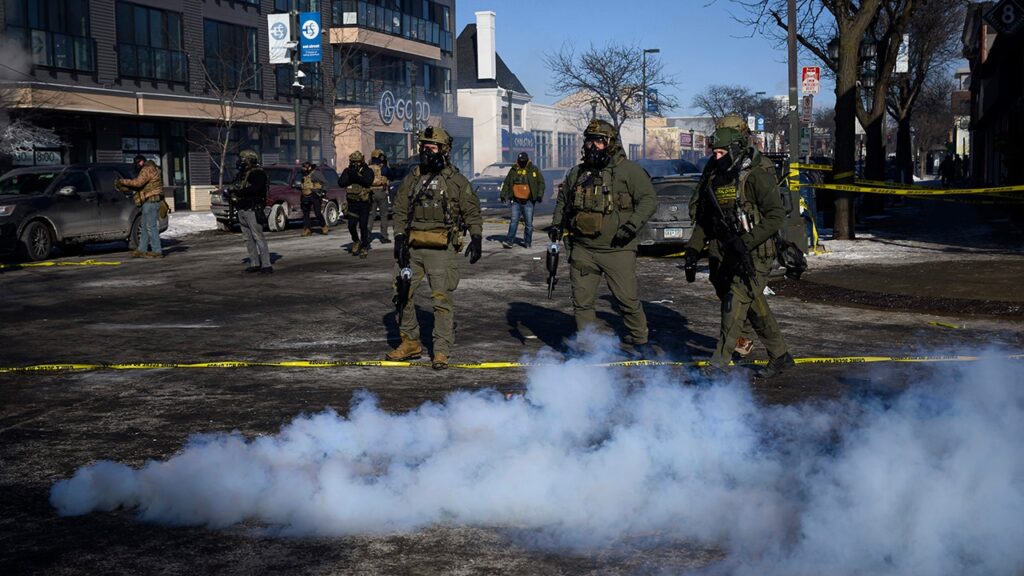 Narratives conflict after ICE brokers kill protester Alex Pretti in Minneapolis | USAEMALL.com