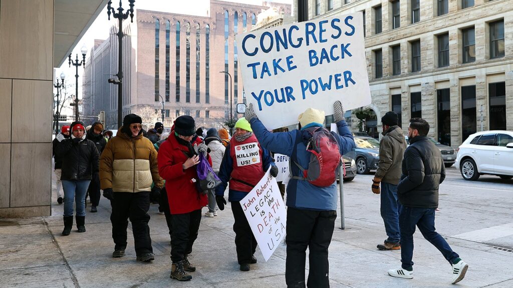 NBA followers launch anti-ICE protest throughout T’Wolves-Warriors sport | USAEMALL.com