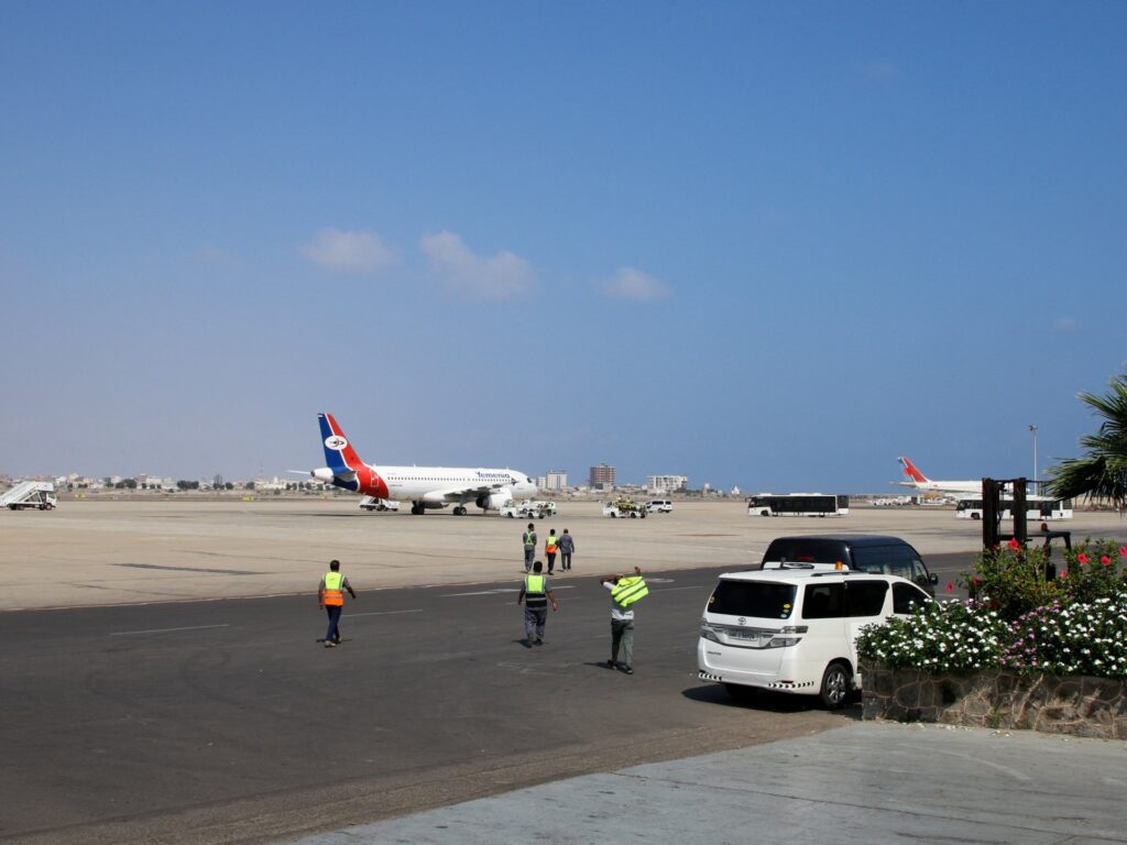Flights from Aden airport in Yemen halted amid newest tensions | News | USAEMALL.com