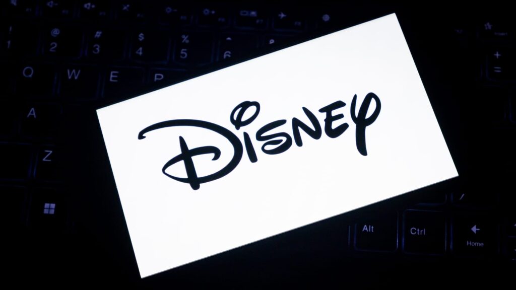 Disney shares lose floor after Q1 earnings, succession announcement | USAEMALL.com