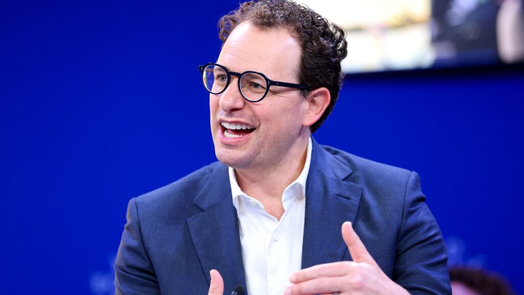 Anthropic updates Claude Cowork software for the common workplace employee | USAEMALL.com