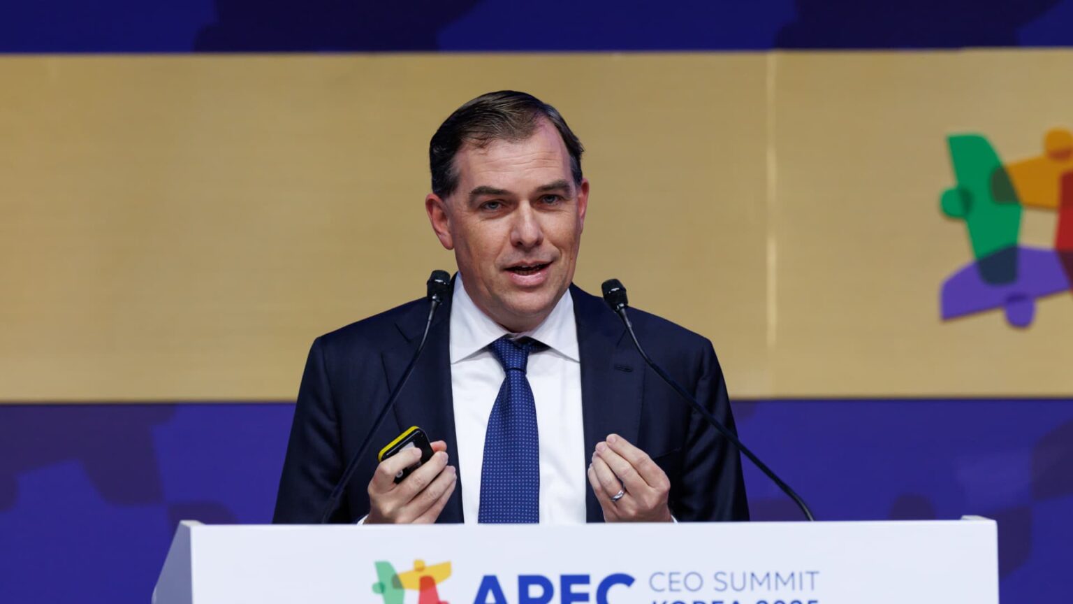 AWS CEO Garman says software program AI fears are ‘overblown’ | USAEMALL.com