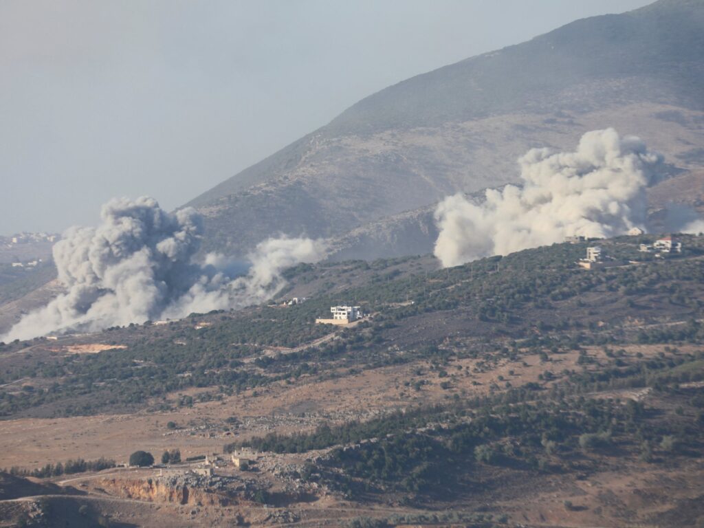Israel bombs Lebanon-Syria border, kills 4 individuals | Israel assaults Lebanon News | USAEMALL.com