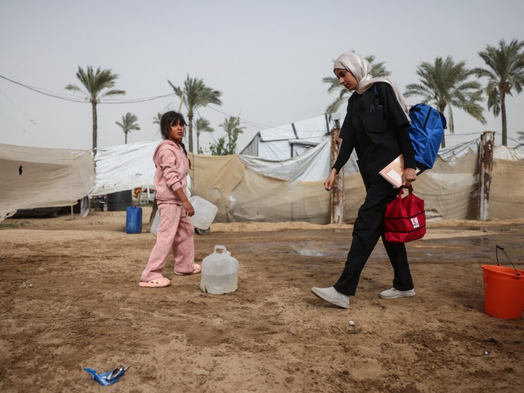 Onsite gunmen pressure MSF to cease work at Gaza’s Nasser Hospital | Israel-Palestine battle News | USAEMALL.com