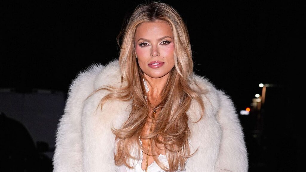 Brooks Nader dissolves all her fillers after followers stated she regarded ’40’ | USAEMALL.com