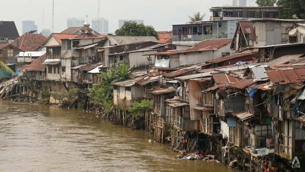 No extra rust: Prabowo desires Indonesia’s zinc roofs to get replaced, however consultants query the urgency | USAEMALL.com