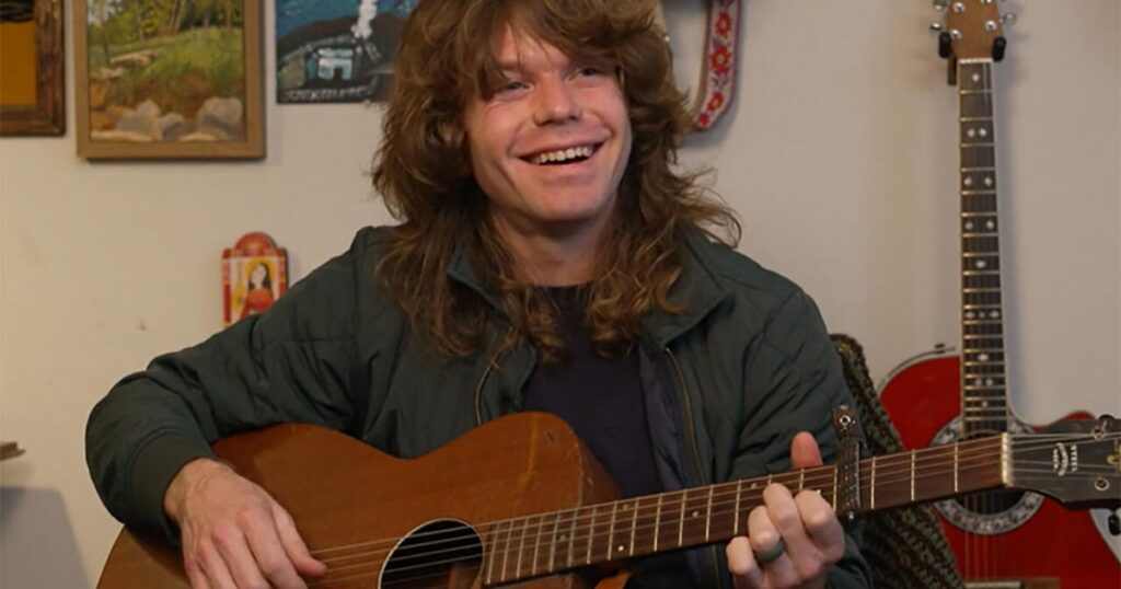 Jesse Welles: Keeping the spirit of American people music alive | USAEMALL.com