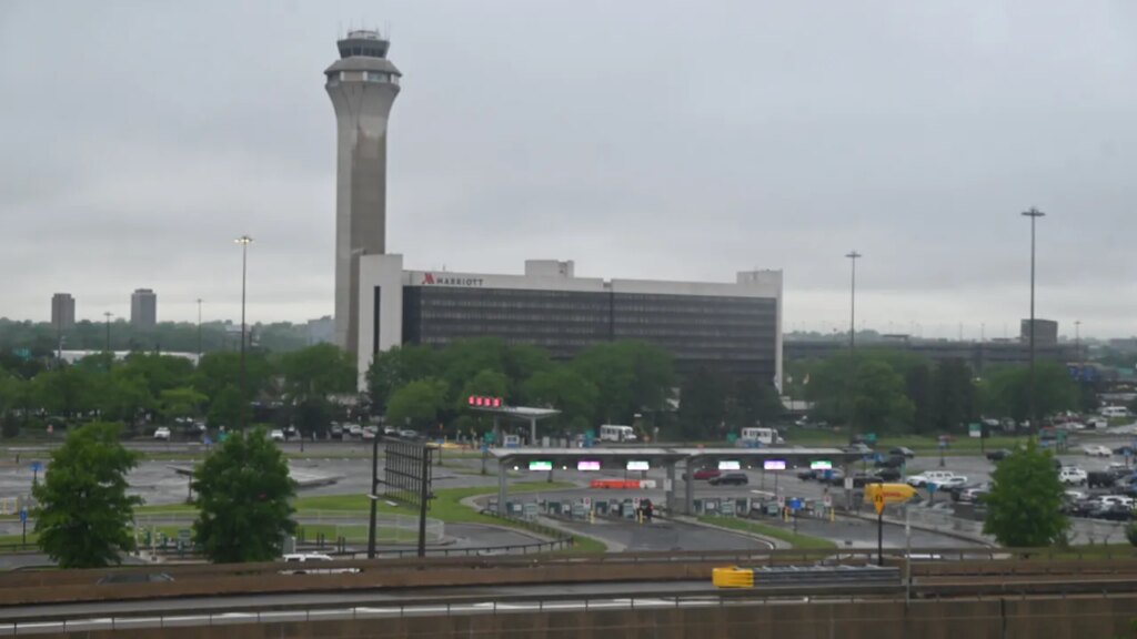 JetBlue flight 543’s engine failure forces emergency return to Newark | USAEMALL.com