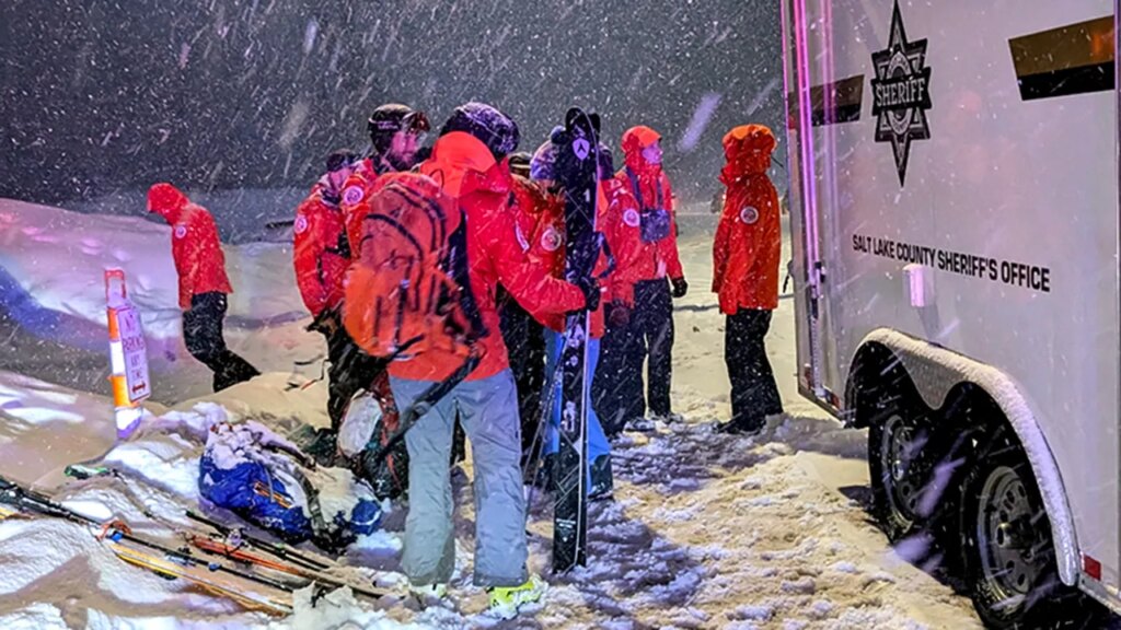 Utah sees first 2 avalanche deaths of season in separate snowslides | USAEMALL.com