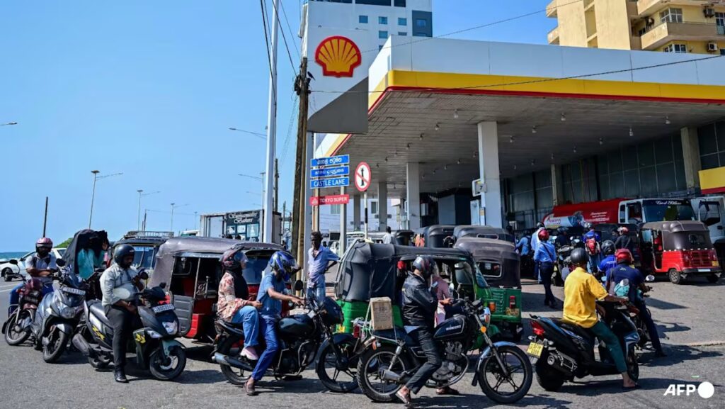 Sri Lanka proclaims four-day work week over fears battle will drag | USAEMALL.com