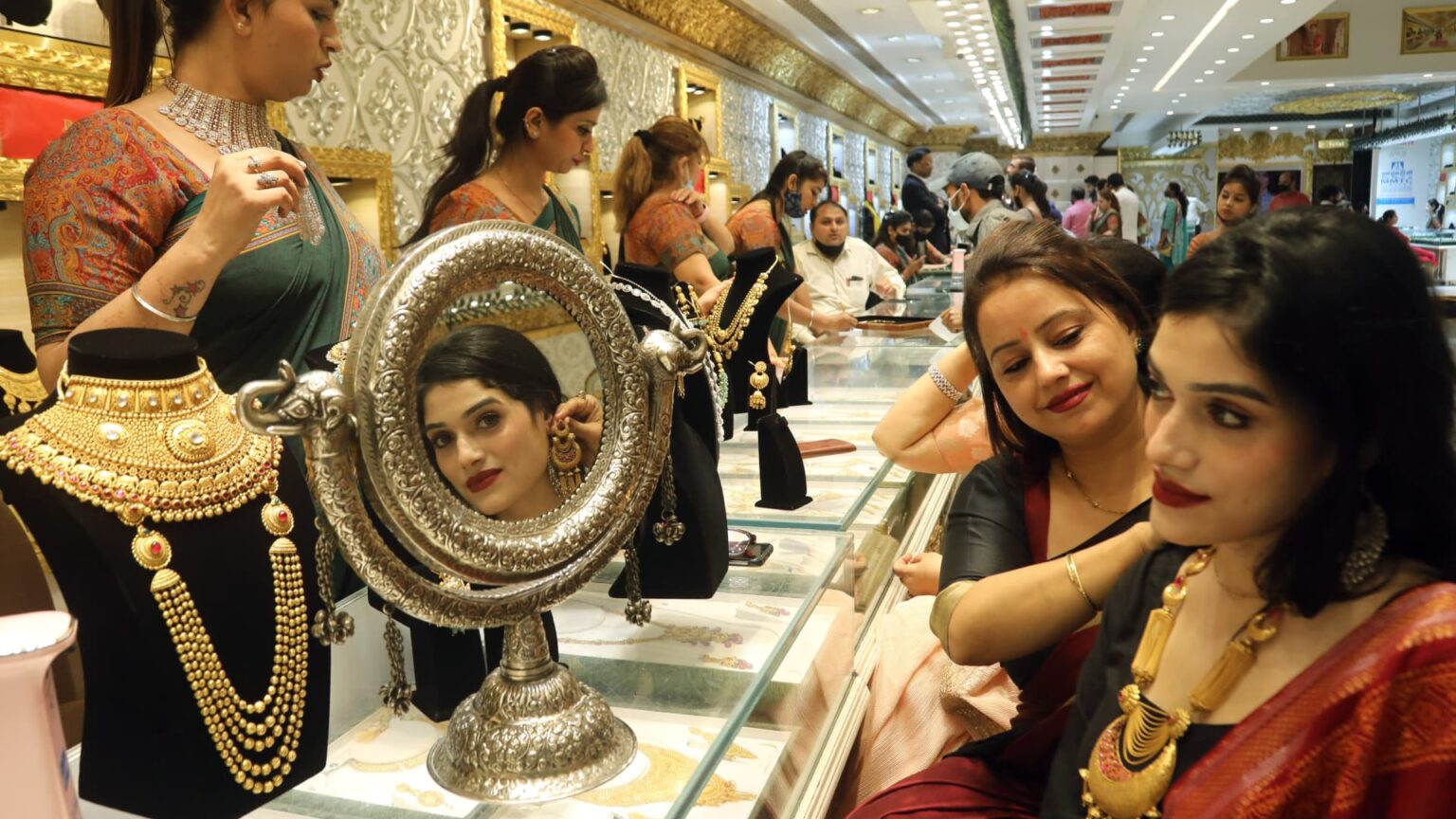 Gold loans are thriving in India | USAEMALL.com