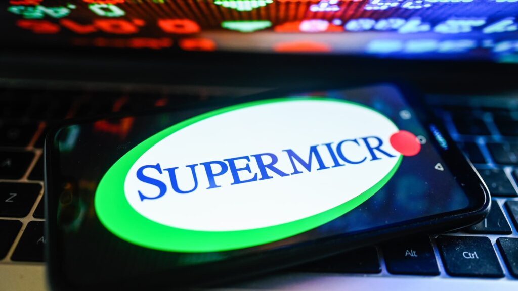 Super Micro shares plunge on stunning smuggling case. One inventory stands to profit | USAEMALL.com