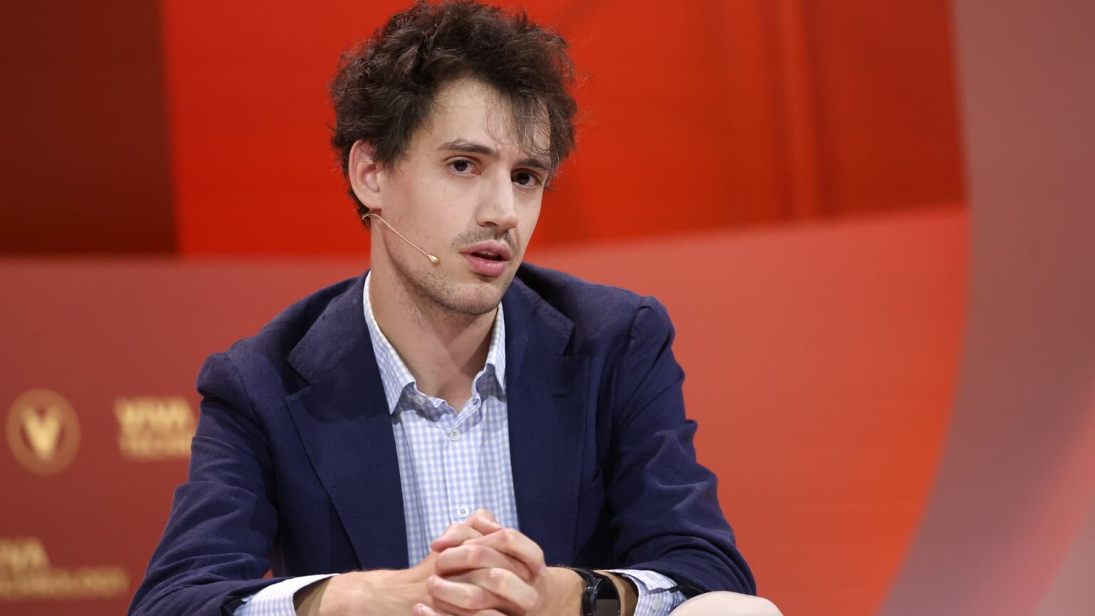 Mistral secures $830 million in debt financing to fund AI knowledge heart | USAEMALL.com