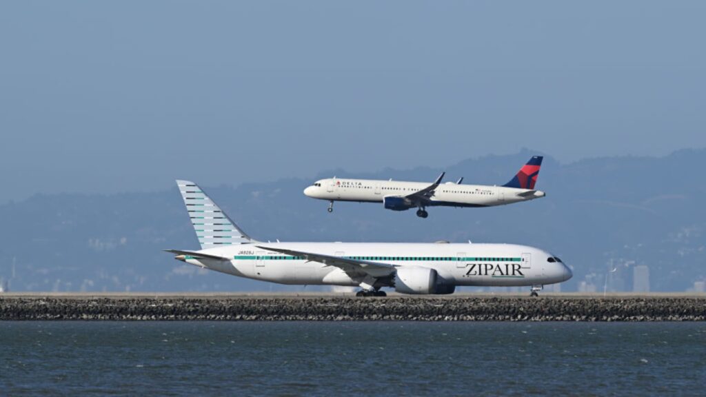 Airlines get crushed by gas prices, price range airways attempt to cope | USAEMALL.com