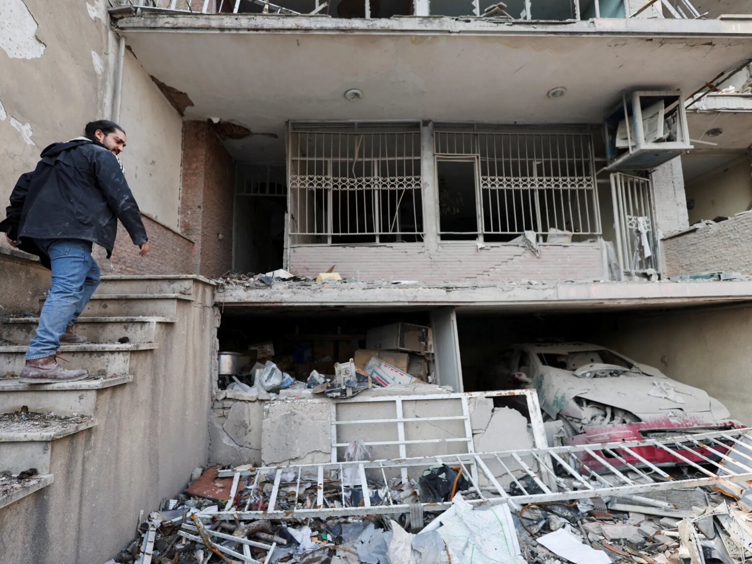 Iran battle: What is going on on day 16 of US-Israel assaults? | Explainer News | USAEMALL.com