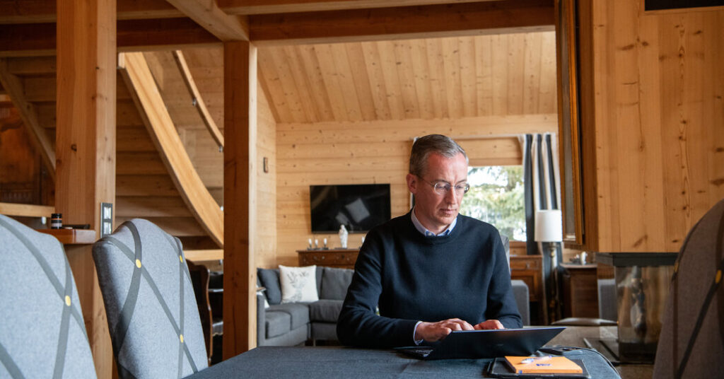 The Billionaire Funding France’s Far Right | USAEMALL.com