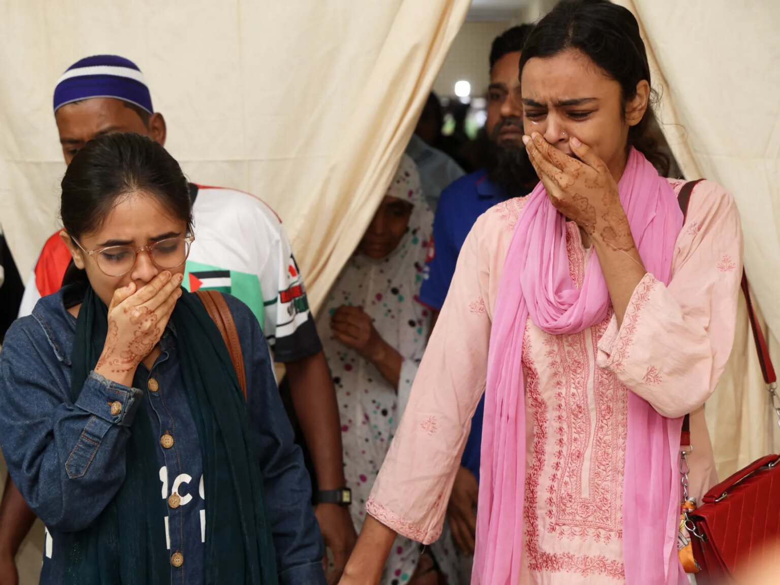 Dozens lifeless in Bangladesh as passenger bus plunges into Padma River | News | USAEMALL.com