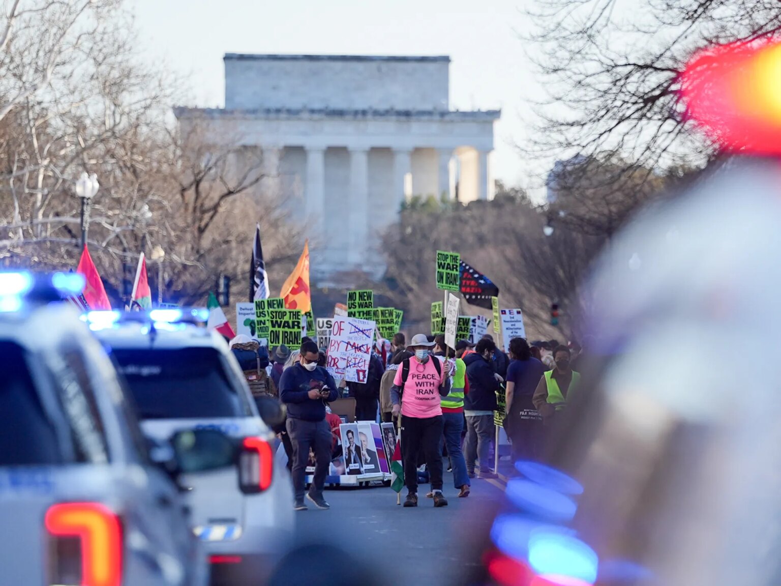 Poll suggests solely 1 / 4 of Americans assist assaults on Iran | Donald Trump News | USAEMALL.com