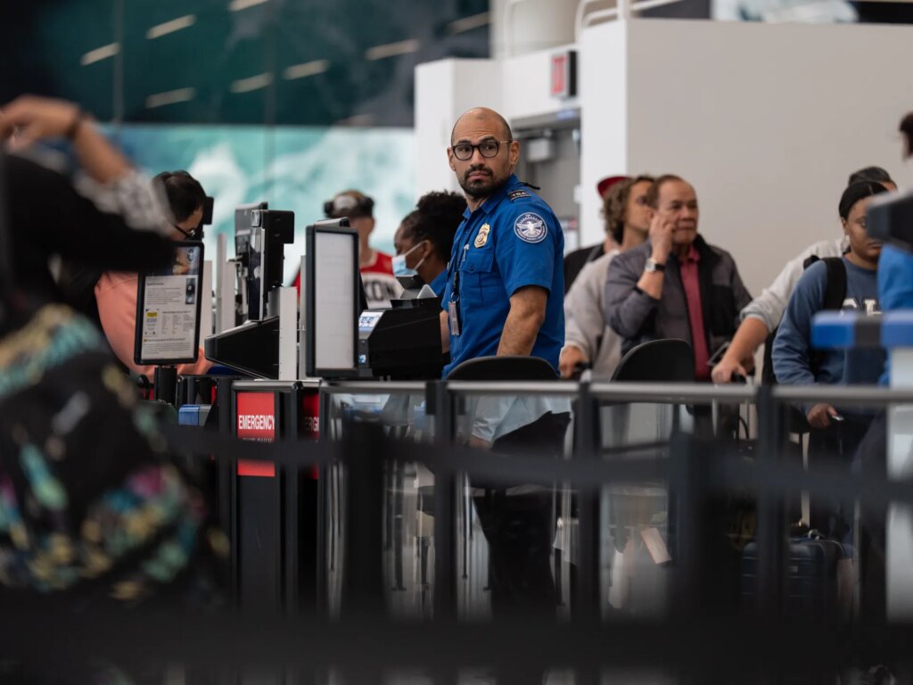 House Republicans shoot down invoice that will pay federal airport employees | Donald Trump News | USAEMALL.com