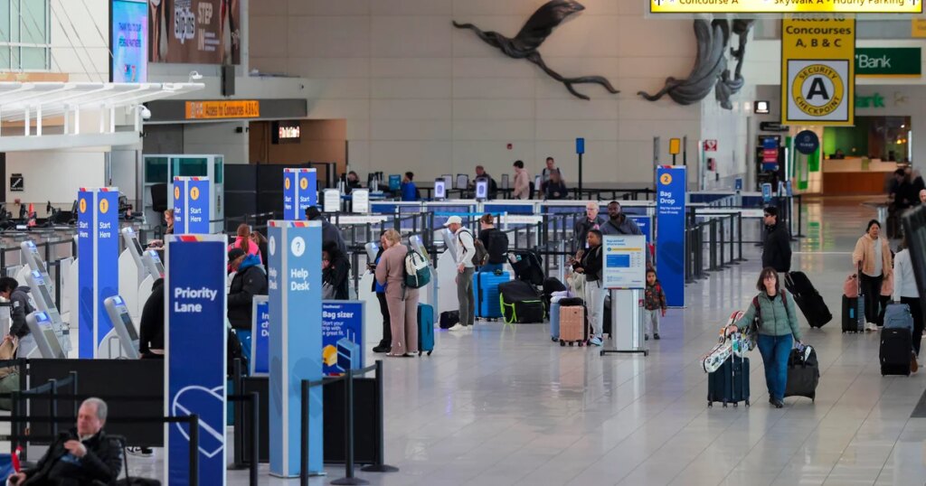 TSA officer absence ranges nonetheless elevated at some airports, at the same time as staff start to obtain again pay | USAEMALL.com